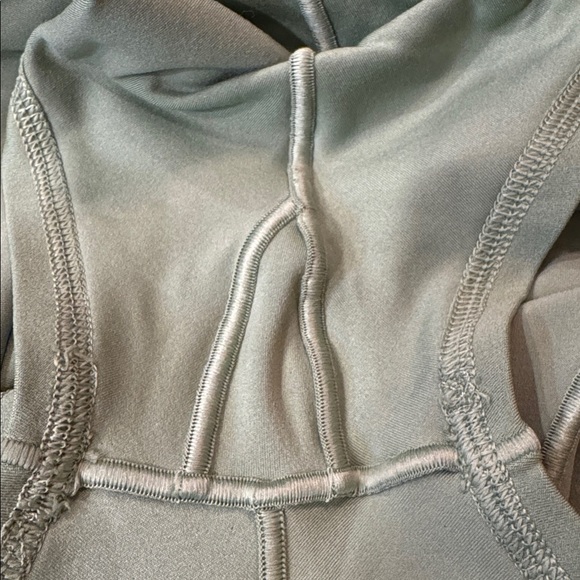 OFFLINE By Aerie Real Me Crossover Flowy Shorts Size Large - Picture 10 of 11